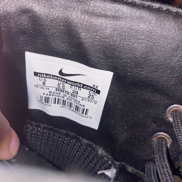 Women’s Nike winter boots - Picture 3 of 3